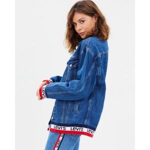baggy sport tape trucker levi's